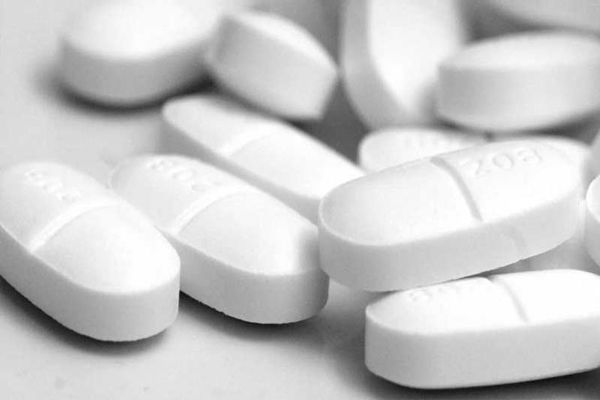 Acné - imagen de pastillas para controlar el acné