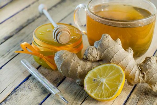 Miel, jengibre y limón como ingredientes esenciales para preparar una poderosa infusión