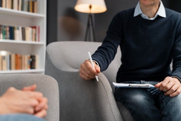 TOC - paciente en la consulta del psicólogo