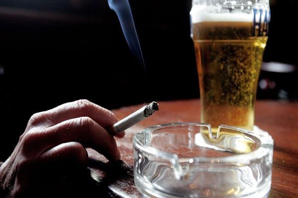 Factores de riesgo cardiovascular- Alcohol y tabaco dos factores de riesgo cardiovascular