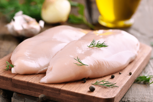 Dieta para bajar el colesterol- Pechugas de pollo, carne magra para incluir en el menù semanal para bajar el colesterol