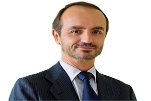 Cirujanos capilares de Madrid- Perfil profesional del Dr. Eduardo López Bran
