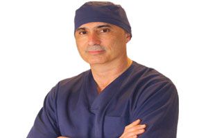 Cirujanos capilares de Madrid - Perfil profesional del Dr. Francisco Javier Solanes