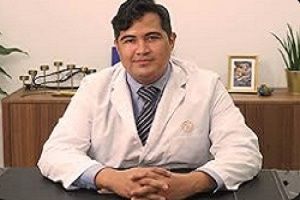 Mejores Cirujanos Capilares de España- Experto en injerto capilar Dr. Espinosa Custodio